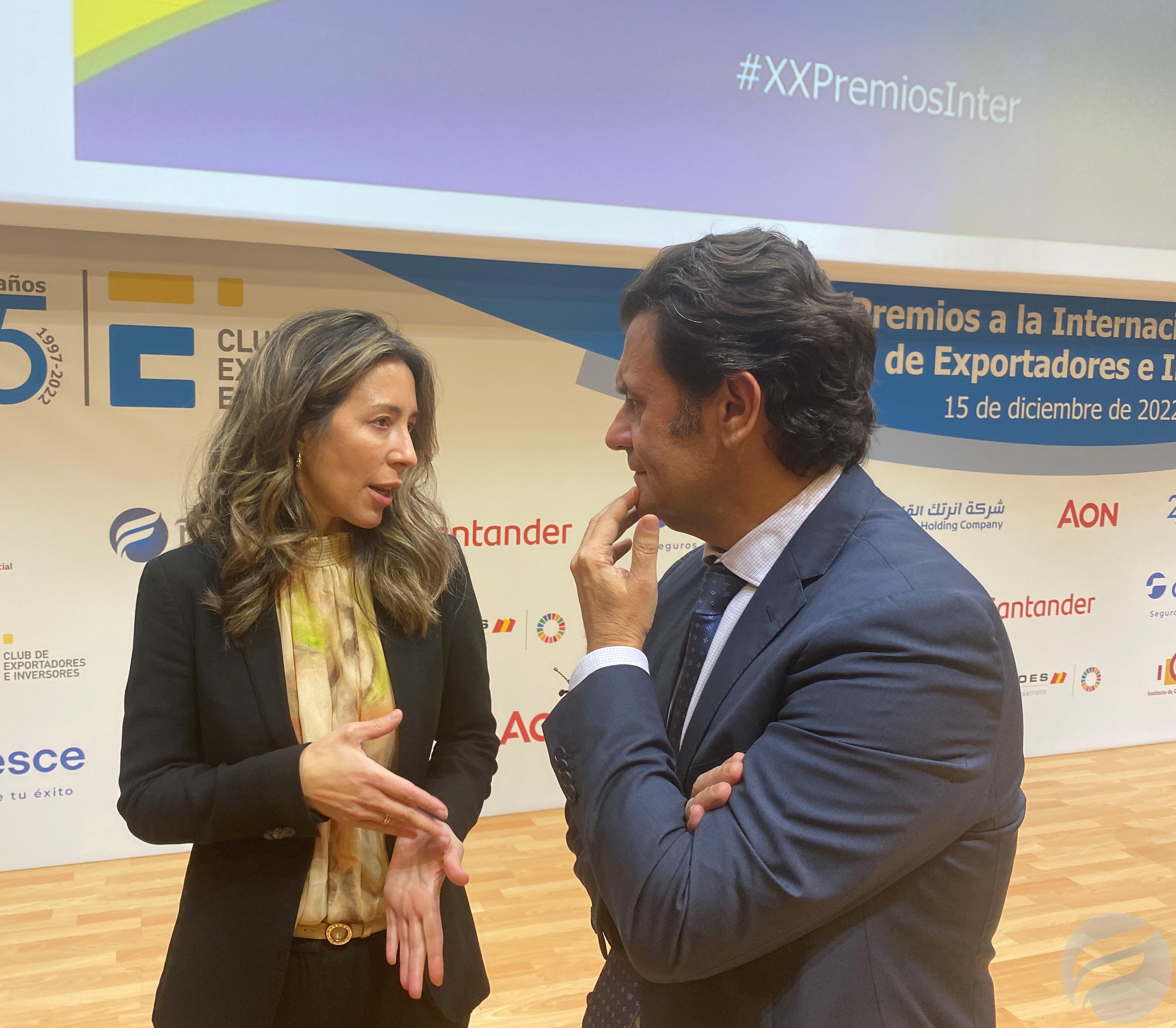 Víctor Alberola, Director General de FOCE, tuvo la oportunidad de comentar con Xiana Méndez, Secretaria de Estado de Comercio, acerca del avance de los distintos proyectos de FOCE